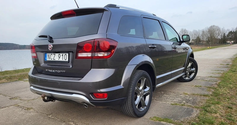 Fiat Freemont cena 57500 przebieg: 182160, rok produkcji 2016 z Wągrowiec małe 704